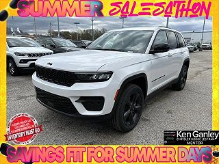 2024 Jeep Grand Cherokee  1C4RJHAG5RC179730 in Painesville, OH 3