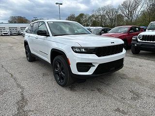 2024 Jeep Grand Cherokee  1C4RJHAG5RC179730 in Painesville, OH 4