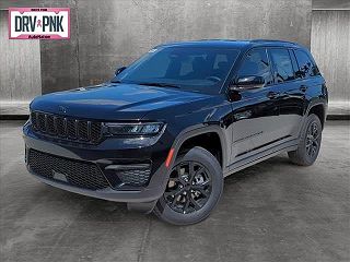2024 Jeep Grand Cherokee  VIN: 1C4RJHAG5RC185768