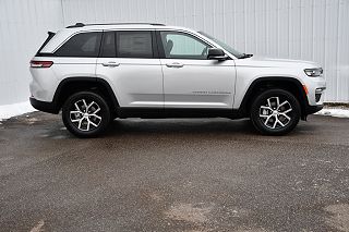 2024 Jeep Grand Cherokee Limited Edition 1C4RJHBGXR8953830 in Ravenna, OH 2
