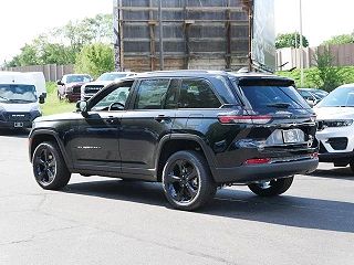2024 Jeep Grand Cherokee Limited Edition 1C4RJHBG3RC162455 in South Saint Paul, MN 3