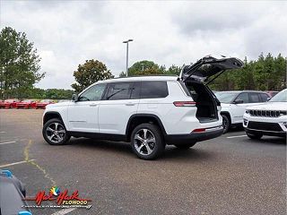 2024 Jeep Grand Cherokee L Limited Edition 1C4RJKBG8R8543606 in Flowood, MS 11