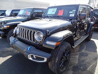 2024 Jeep Wrangler Sahara 4xe VIN: 1C4RJXP62RW255606