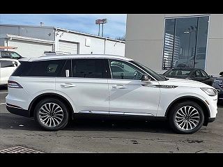 2024 Lincoln Aviator Premiere 5LM5J6WC0RGL04904 in Knoxville, TN 8