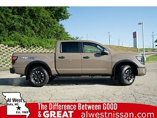 2024 Nissan Titan PRO-4X 1N6AA1ED1RN113679 in Rolla, MO 3