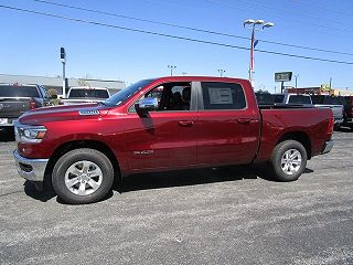 2024 Ram 1500 Laramie 1C6SRFJT8RN213764 in Davenport, IA 3