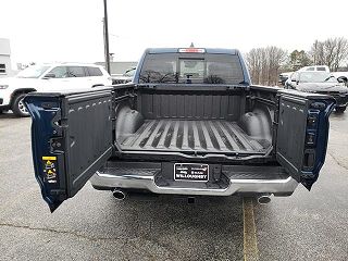 2024 Ram 1500 Laramie 1C6SRFJT6RN165617 in Willoughby, OH 7