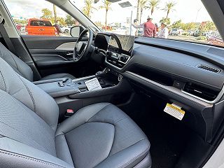2024 Toyota Highlander Limited 5TDAAAB53RS17G085 in Mesa, AZ 8