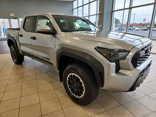 2024 Toyota Tacoma TRD Off Road 3TMLB5JN7RM014020 in Taylorsville, IN 4