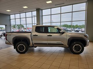 2024 Toyota Tacoma TRD Off Road 3TMLB5JN7RM014020 in Taylorsville, IN 5