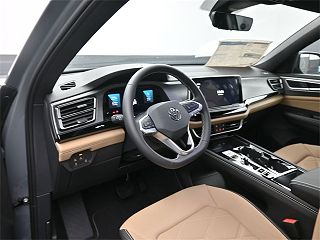 2024 Volkswagen Atlas SE 1V2WE2CA5RC234639 in Beaumont, TX 4