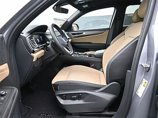 2024 Volkswagen Atlas SE 1V2JE2CA6RC234160 in Beaumont, TX 3