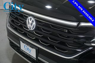 2024 Volkswagen Atlas SE 1V2HE2CA9RC227685 in Evanston, IL 38