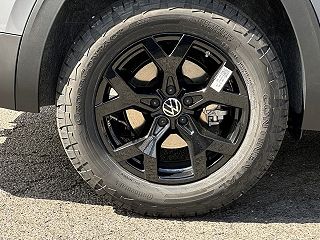 2024 Volkswagen Atlas Peak Edition SE 1V2CR2CA1RC565385 in Fairfax, VA 6