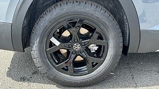 2024 Volkswagen Atlas Peak Edition SE 1V2CR2CA2RC566402 in Fairfax, VA 8