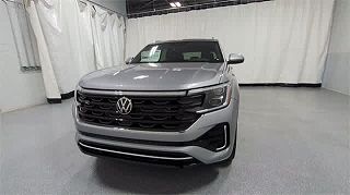 2024 Volkswagen Atlas SEL 1V2AE2CA3RC235203 in Farmington, MI 3