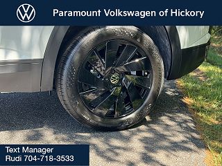 2024 Volkswagen Atlas SE 1V2KE2CA3RC241331 in Hickory, NC 5