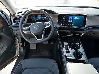 2024 Volkswagen Atlas SE 1V2KR2CAXRC525687 in Inver Grove Heights, MN 21