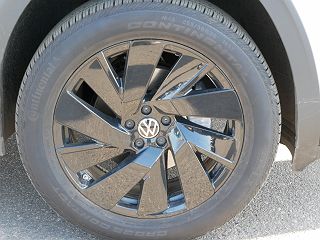 2024 Volkswagen Atlas SE 1V2KR2CAXRC525687 in Inver Grove Heights, MN 9