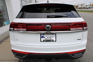 2024 Volkswagen Atlas SE 1V2HE2CA8RC242226 in Madison, WI 4