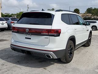 2024 Volkswagen Atlas Peak Edition SE 1V2CR2CA1RC546318 in Miami, FL 4