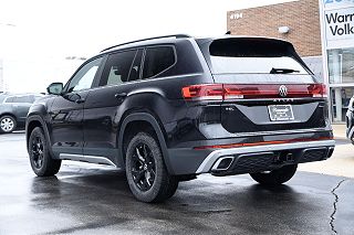 2024 Volkswagen Atlas Peak Edition SEL 1V2GR2CA6RC568221 in Saint Peters, MO 3