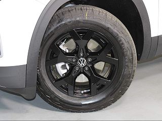 2024 Volkswagen Atlas Peak Edition SE 1V2CR2CA9RC565182 in Tucson, AZ 5