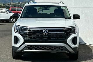 2024 Volkswagen Atlas Peak Edition SE 1V2CR2CA9RC569152 in Vacaville, CA 3