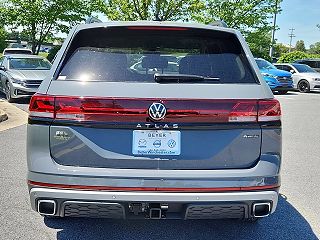 2024 Volkswagen Atlas Peak Edition SEL 1V2GR2CA9RC578435 in Winchester, VA 5