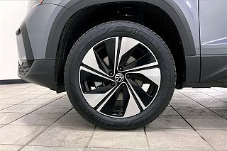 2024 Volkswagen Taos SE 3VVVX7B23RM052369 in Indianapolis, IN 10