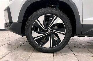 2024 Volkswagen Taos SE 3VVVX7B26RM066234 in Indianapolis, IN 10