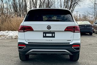 2024 Volkswagen Taos SE 3VVUX7B20RM038621 in Pittsfield, MA 4