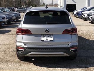 2024 Volkswagen Taos SE 3VVUX7B20RM037761 in Willoughby Hills, OH 4
