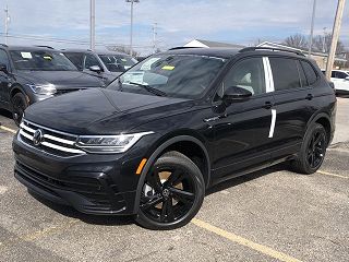 2024 Volkswagen Tiguan SE 3VV8B7AX6RM066954 in Willoughby Hills, OH 1