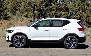 2024 Volvo XC40 B5 Ultimate YV4L12UM2R2342115 in Bend, OR 3
