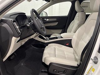 2024 Volvo XC40 B5 Ultimate YV4L12UF8R2239783 in Hagerstown, MD 9