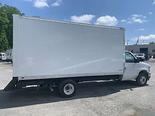 2025 Ford Econoline E-450 1FDXE4FNXSDD08357 in West Chester, PA 3