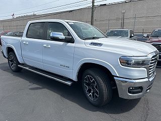 2025 Ram 1500 Laramie 1C6SRFJPXSN532303 in Roseville, MI 3